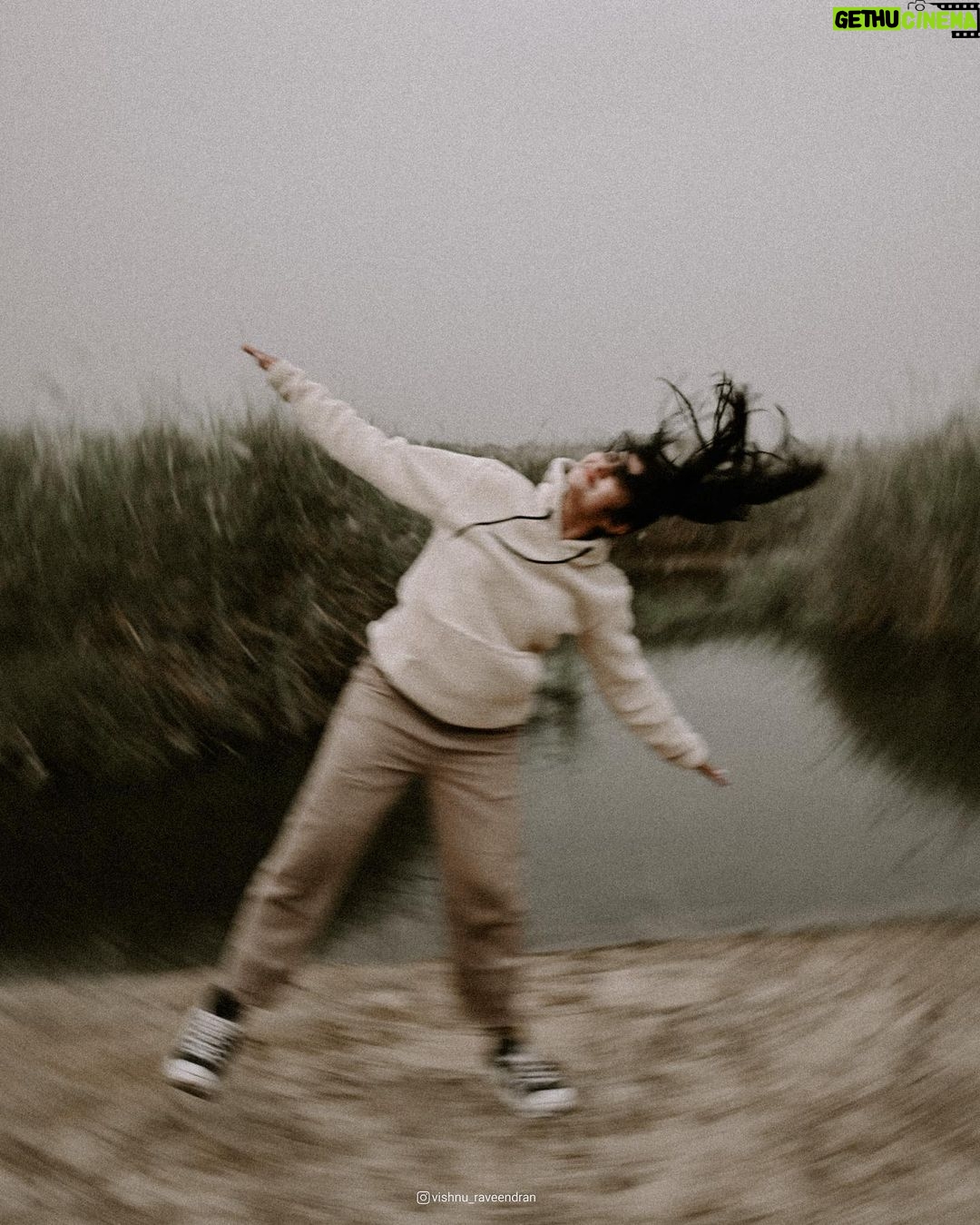 Drishya Raghunath Instagram - The world’s a little blurry or maybe it’s my eyes . Picture courtesy: @vishnu_whiteramp 🤍 #nature #fashion #aesthetics #aesthetic #aestheticedits #aestheticwallpapers #drishyaraghunath #vishnuraveendranphotography