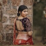 Drishya Raghunath Instagram - 🪷 Wearing: @santinni.in Ornaments: @unniyarchajewelry Pc : @jishnumurali_ Mua : @aparnamidhun_makeover #ethinicwear #ethinic #traditional #saree #festiwal #festivaldressingideas #drishya #drishyaraghunath