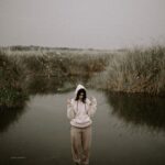 Drishya Raghunath Instagram - mixed feelings✨😎 . #vishnuraveendranphotography #aesthetic #aesthetics #aestheticphotography #drishyaraghunath #moody #grains