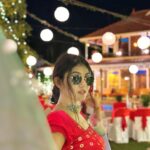Drishya Raghunath Instagram – GULABHI NIGHT was filled with fun and craziness ❤️
Swipe left to find out :) 

Statement choker from @adorebypriyanka ❤️