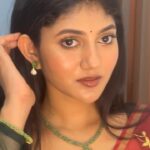 Drishya Raghunath Instagram – Pooja Outfit Check ✨

Mua : @makeoverbyaishh @aishwaryaasokan ✨
Soooo much love for her dedication and passion she has in this art form. 🫂