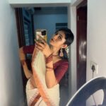 Drishya Raghunath Instagram – Happiest Vishuu everyone !🌼

Mau : @makeoverbyaishh 🌼
 @aishwaryaasokan 🌼