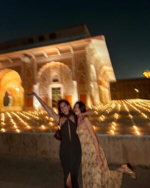 Dua Lipa Instagram - New Year's Eve in Jaipur 🇮🇳🫀