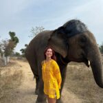 Dua Lipa Instagram - I feel so beyond lucky to end my year here in India. Thank you to all the wonderful people here who have shown us so much love, kindness, hospitality and generosity. This experience has been deeply meaningful. I feel lucky to be in and within the magic with my family where we have had the time to explore, regroup, recharge and restart. Ready for the year ahead. What a joy!!! 💛!!!!
