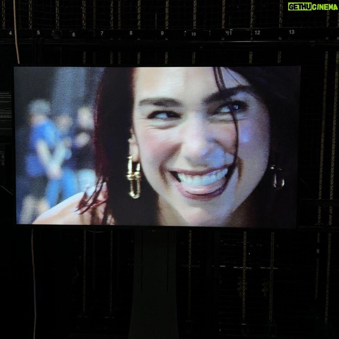 Dua Lipa Instagram - Houdini Extended Edit is OUT NOW and its 5 mins and 54 seconds of pure filth!!!!!! π§πΏπ₯΅π₯΅π₯΅π₯΅π₯΅ check itttttttt