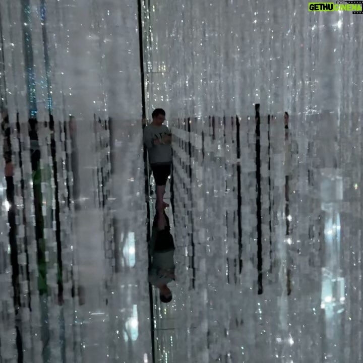 Dua Lipa Instagram - Last night I had a fun intimate get-together at @teamlab.planets to celebrate the release of Houdini ππ€ so great to meet you all and spend some time!! Thank you for all the love & support γ©γγγγγγ¨γγγγγΎγ