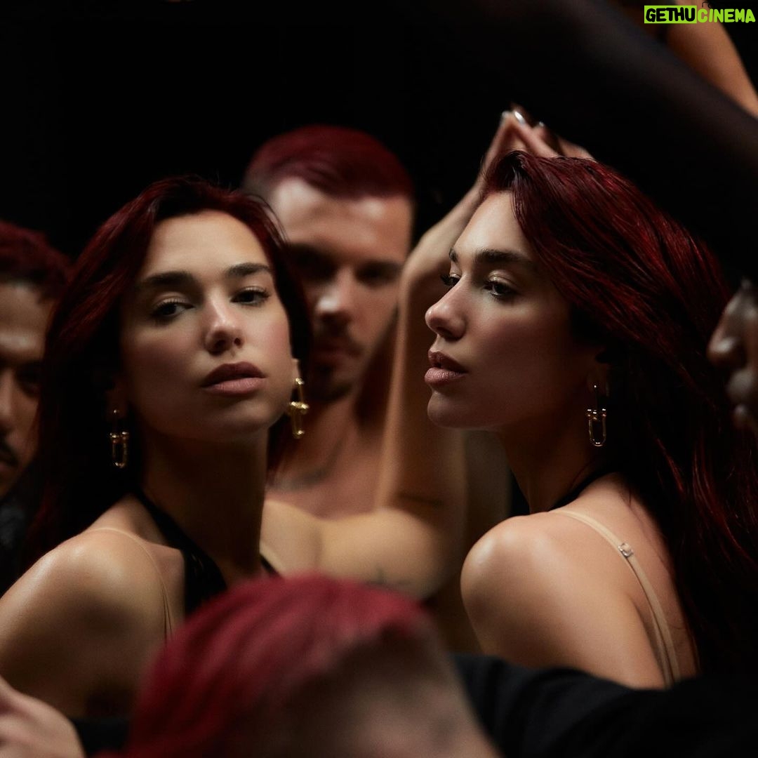 Dua Lipa Instagram - feeeling all the loveeee on Houdini!! Got a whirlwind few weeks coming up but I just wanted to take a little moment to thank you all so so much!!! I can't believe we're back at it again!!! β€οΈπ