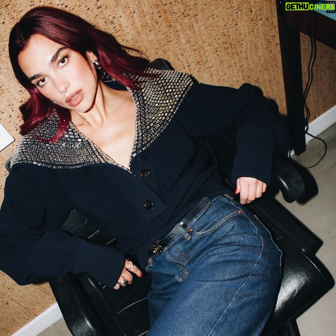 Dua Lipa Instagram - Last night on @latenightseth @sethmeyers !!! We even got matching tattoo's ⭐️ catch the full thaaang on youtube!!!