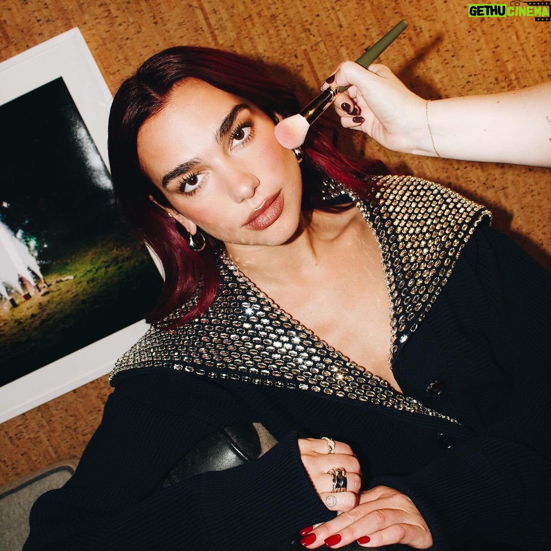 Dua Lipa Instagram - Last night on @latenightseth @sethmeyers !!! We even got matching tattoo's ⭐️ catch the full thaaang on youtube!!!