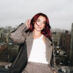 Dua Lipa Instagram - quick dip to nyc 🍎