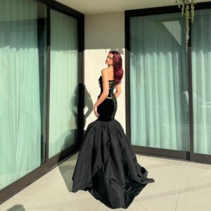 Dua Lipa Instagram - Thank you @goldenglobes for such a beautiful night last night - the only thing missing was a reclining chair