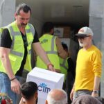 Durul Bazan Instagram - Sevgili @ucimorgtr @saadetozkanefe @yucelceylancom ve çorbada tuzu bulunan tüm kardeşlerim; Deprem bölgesindeki kardeşlerimize yurdun dört bir yanında da kardeşleri olduğunu gösterme fırsatı verdiğiniz için ne kadar teşekkür etsek azdır…♥️🦋 Gaziantep