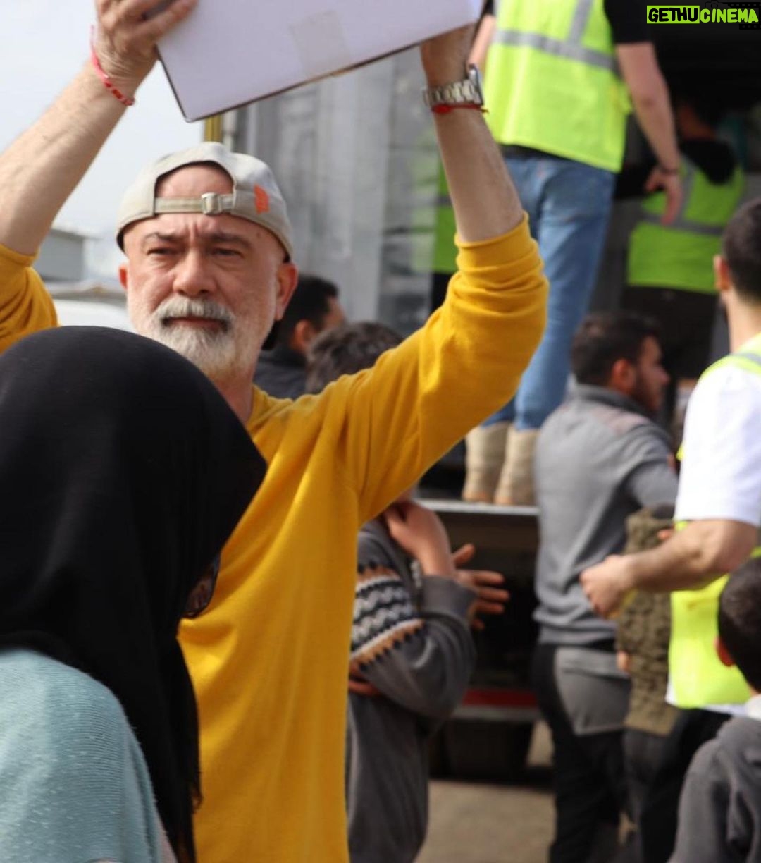 Durul Bazan Instagram - Sevgili @ucimorgtr @saadetozkanefe @yucelceylancom ve çorbada tuzu bulunan tüm kardeşlerim; Deprem bölgesindeki kardeşlerimize yurdun dört bir yanında da kardeşleri olduğunu gösterme fırsatı verdiğiniz için ne kadar teşekkür etsek azdır…♥️🦋 Gaziantep
