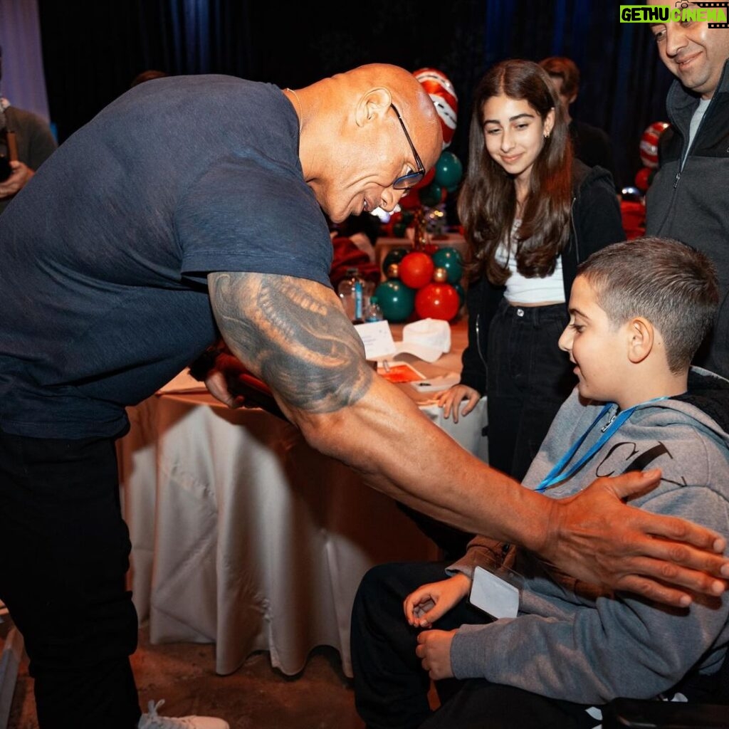 Dwayne Johnson Instagram - This is Eric Margaryan of @makeawishamerica He’s 11 and he’s awesome! Eric’s wish was to meet me. This kid’s got a deep soul and so much going on in his heart and behind his eyes. I was honored to make his wish come true. He presented me with the most beautiful gift An authentic ARMENIAN duduk 🪈 He knows I love music so I was really moved by his thoughtful gift. I got a big laugh out outta him when I said, “this gift is PERFECT, I have ARMENIAN BABIES AT HOME!” 😂❤️ Lots of negativity and toxic stuff out there in the world, but there’s a lot of good stuff and good people out there too, and David is one of them. #MakeAWishDay #21Kids #BestDayEver