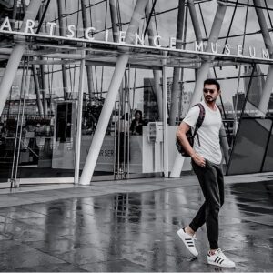 Dwi AP Instagram - Museum day 🇸🇬
——————————
#photooftheday #picoftheday 
#instagram #instagood #instadaily 
#mystyle #style #ootd #lookoftheday 
#saturday #weekend# #weekendvibes