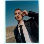 Dylan Arnold Instagram - DYLAN ❤️ So far, actor Dylan Arnold @dylanheyarnold is really good at playing boyfriends and pretty boys-next-door. From horror flicks like the 2018 Halloween movie and follow-up Halloween Kills, in which he appeared as love cheat Cameron, to romantic dramas like After, and its sequel, After We Collided, in which he played preppy and sweet Noah – he’s the sort to steal your heart. Take the psychological thriller You, as one such example, in which the Seattle-native plays Theo, the cute-looking neighbor prone to proclamations of love with a boombox. Time for our on-screen crush to grab our attention once more, this time in the movie biopic Oppenheimer, and the AppleTV+ drama miniseries, Lady in the Lake. Be still our beating hearts. _ See the full feature in our BTB14 WILDSIDE Issue. _ Photography by Emilia Staugaard @emiliastaugaard Fashion director Carolina Orrico @carolinaorrico Fashion by Jensen Edmondson @jensenleigh Interview by Kate Lawson @kate_lawson EIC Michael Marson @badmickey Casting by Imagemachine cs @imagemachine_cs Grooming by Sonia Lee @sonialeeartistry at Exclusive Artists @exclusiveartists Photographer’s assistant Kevin Ipalari @ipalari _ #BehindTheBlindsMagazine #DylanArnold