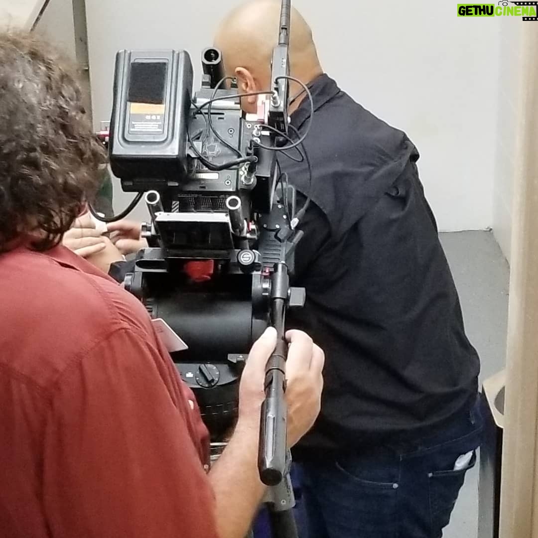 Eaddy Mays - 2.8K Likes - Put me on set with a badge and an attitude...pfft...even the director gets no slack! #villainforlife @reddigitalcinema #redcamera #setlife 🎥 #Redeemed
(Thank you, @karenvalero16 ❤)