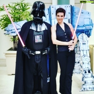Eaddy Mays - 2.5K Likes - MAY THE FOURTH BE WITH YOU! @starwars #FBF to when I gave into the Dark Side.
I LOVE the Dark Side in almost any AU, but IRL, I do what my inner #Yoda tells me - because quality of character is vitally important .
Celebrate YOUR favourite AU today! 😘