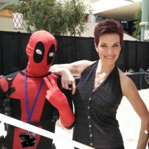 Eaddy Mays Instagram - Going to Cons and getting to be with people who love fandom like I do is one of my favourite things EVER! 
Come to @Dragoncon this Friday night at 5:30pm and let's hang!  It'll be EPIC! 😃 😘