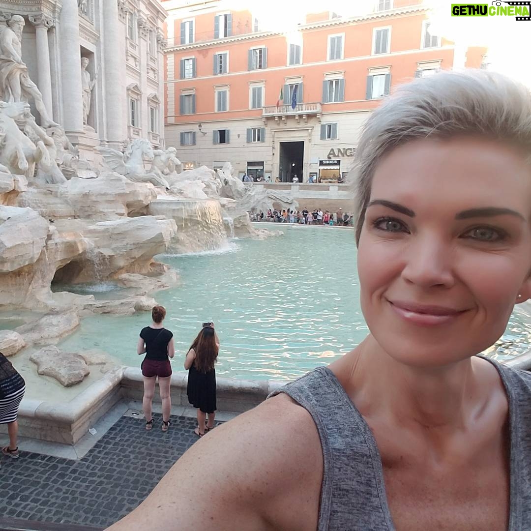 Eaddy Mays - 2.3K Likes - Today, I fought lions, raced chariots, and watched Michael Angelo paint... #Rome, you are a city of romantic dreams, wild adventures and epic history. I ADORE you 💓
Wait for me, I WILL be back. 💋 Ciao 💋