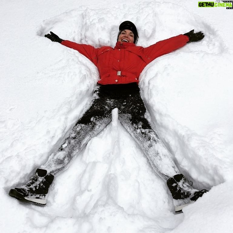 Eaddy Mays Instagram - I'm not "too much"...I'm just right. π Making a snow angel while on my hike to do #TaiChi in the snow this morning. Good vibes, great times! #Massachusetts #ForeverFriends I love you, @alileitner π Berkshire Mountains