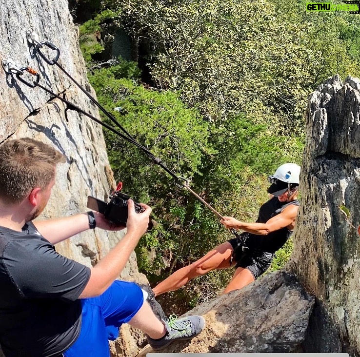 Eaddy Mays Instagram - Repelling for the first time! 🤩 💪🏼 #threesimplethings #ThomShea Thanks for having my 6 everybody! 💗 Kings Mountain, North Carolina