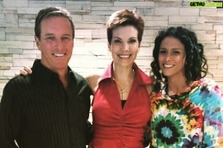 Eaddy Mays - 6.1K Likes - #tbt Two of the loveliest people you could ever know 😍😍 @melissaponzio1
and @lindenashby
We took this at one of the verrrrrry early @teenwolf conventions in 2014 📷🌟 ...seems like a million years ago! 😲 ...sigh, yeah, I miss it. 😢
