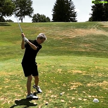 Eaddy Mays Instagram - Sunshine, learning new things, and the company of fine men. Life is good 😊 #knowwhentorest #bestball #fore ⛳💯 Pittsburgh, Pennsylvania