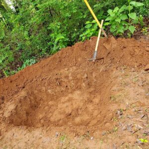 Eaddy Mays Instagram - ...sheesh. I'm running out of places to hide the bodies 😒
#gallowshumor #gravedigging #ashestoashes ❤