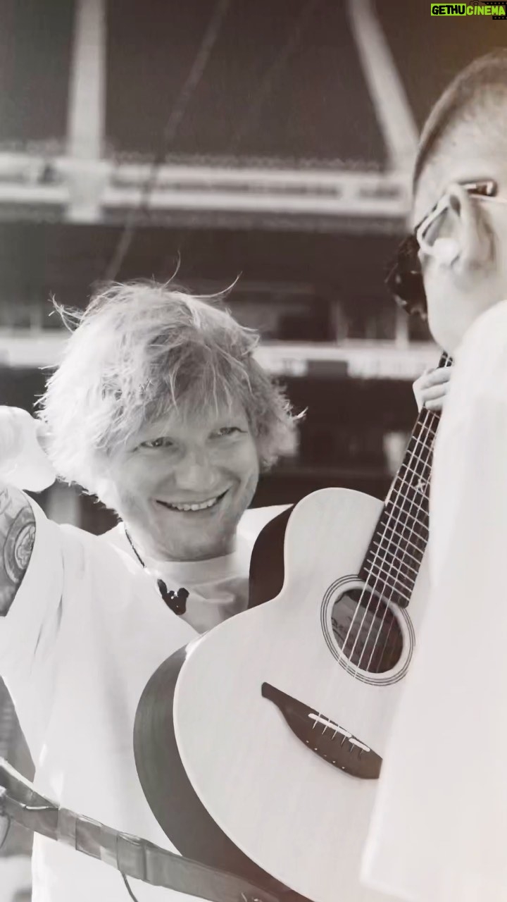 Ed Sheeran Instagram - here be the Seattle recap. subtract show was incredible, stadium show was too. I bloody love being on tour in the states. see you next weekend in Vancouver, Canada !x 🎬 @liampethickphoto Seattle, Washington