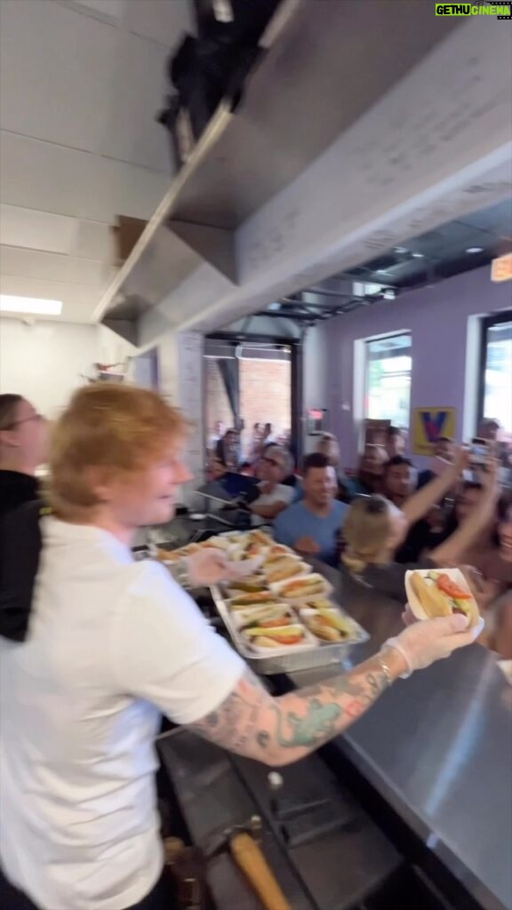 Ed Sheeran Instagram - Served hot dogs at @wienerscircle today. This place is legendary is Chicago for serving hot dogs and insulting their customers. I loved it. See you at the stadium tonight x