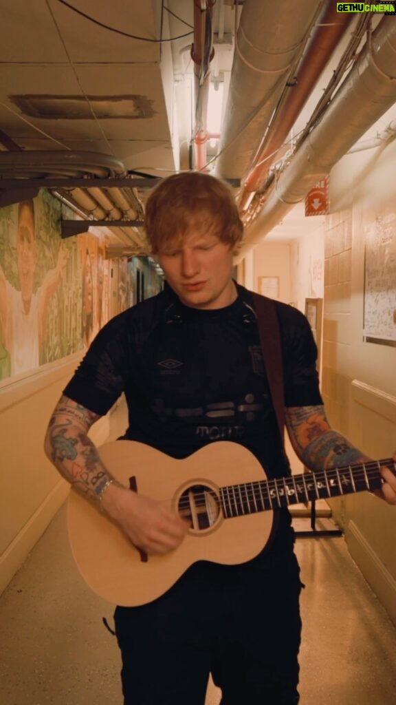 Ed Sheeran Instagram - Finished a subtract gig and felt like singing Life Goes On on the walk back to the dressing room, chek it owt x Boch Center Wang Theatre