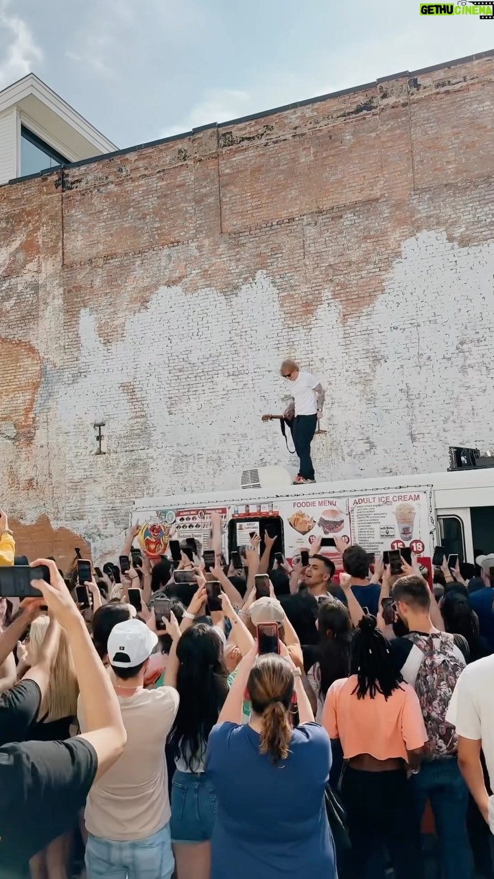 Ed Sheeran Instagram - The Volvo took too much weight yesterday, so I got an ice cream truck for the Dallas pop up. LA I’ll see ya tomorrow x