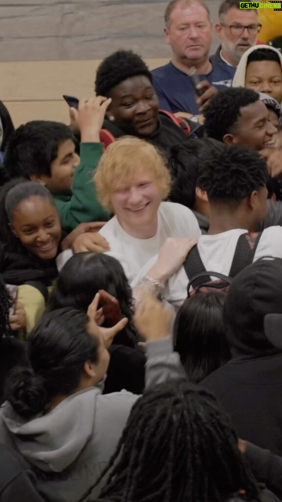 Ed Sheeran Instagram - Went to a Compton high school today to play some songs and answer some questions, I love this so much