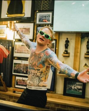 Ed Sheeran Instagram - First day back on the Mathematics tour, let’s celebrate with a dump shall we