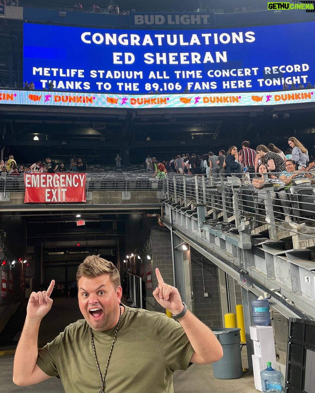Ed Sheeran Instagram - Forgot my Monday dump so here’s a Tuesday dump