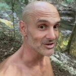 Ed Stafford Instagram - We just moved house in Costa Rica 🇨🇷 and we now back onto the Montezuma River 🥰. Such a healthy place to bring up the kids - I pinch myself every morning that we’re actually making it work living in the #jungle. It’s not been without its wobbles (“Daddy why have you taken me away from all my friends?”) but we hung on to the dream and it’s beginning to really pay dividends. I’ll do a video of the girls soon as they are thriving even more. The trouble is getting clothes onto them all to make videos 🤦🏻‍♂️🤣🥰 #livingthedream #costarica #costarica🇨🇷 #costaricacool #outdoorsfamily #backtonnature