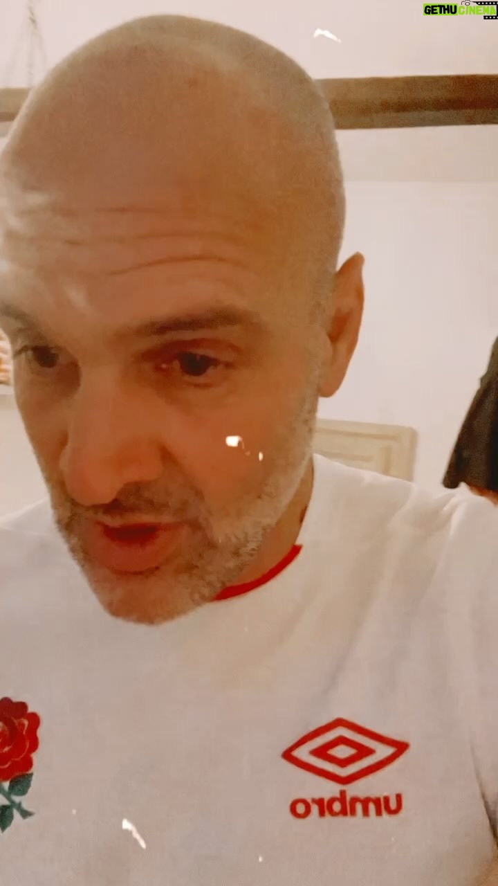 Ed Stafford Instagram - House is pretty much packed up now (thanks largely to my amazing wife). We leave to stay at my mum’s for 3 weeks tonight. #movetocostarica #family @englandrugby