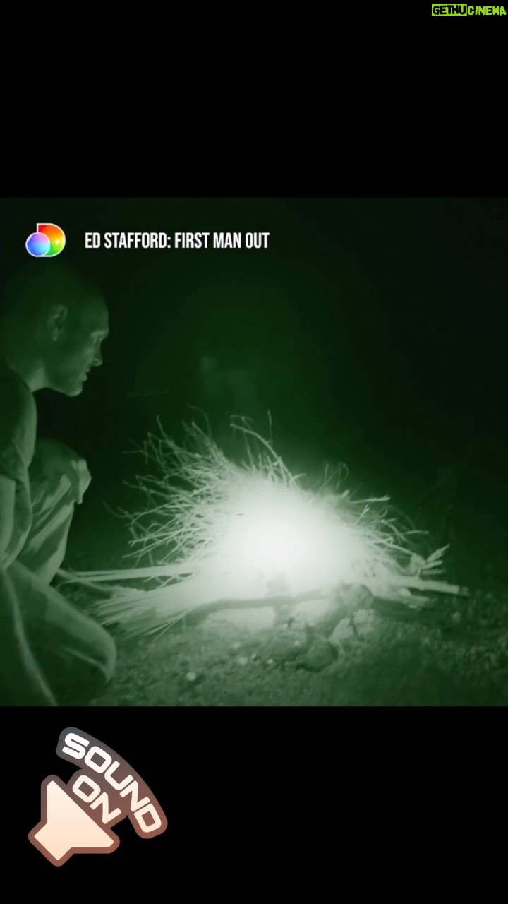 Ed Stafford Instagram - Tonight at 9 on @discovery_uk is the 5th episode of First Man Out. A race against not one but two @the_wild_twins through Africa… #survival #bushcraft #Africa #kenya #adventurerrace @steven_hanton_bushcraft @dopsherlock
