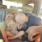 Ed Stafford Instagram - Me voy. Saying goodbye to my family is the worst bit. But if it’s wasn’t there would be something wrong. A beautiful Christmas in a house full of love puts me in a good place to go and film. Two more episodes of Marooned lie ahead - #Panama 🇵🇦 and #Colombia 🇨🇴. Estoy emocionado! 😎 #marooned #survival #survivalist #cóbano #costarica @groundtruth.global