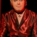 Eddie Izzard Instagram - When in doubt, always try Jeff! #EddieIzzardRemixTour - The Beekepers #Comedy #StandUp #Technology #Softwares