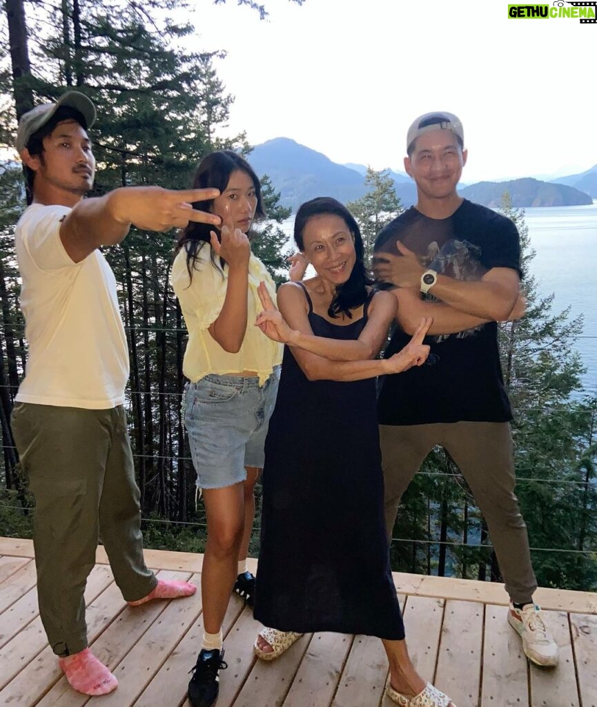Eddie Liu Instagram - Indoor cat goes outdoors; has a really nice time. Swipe to the last slide to see how dangerous I am with an axe...and by that I mean a liability (my bad, Kendell @bootneck_45). British Columbia, Canada