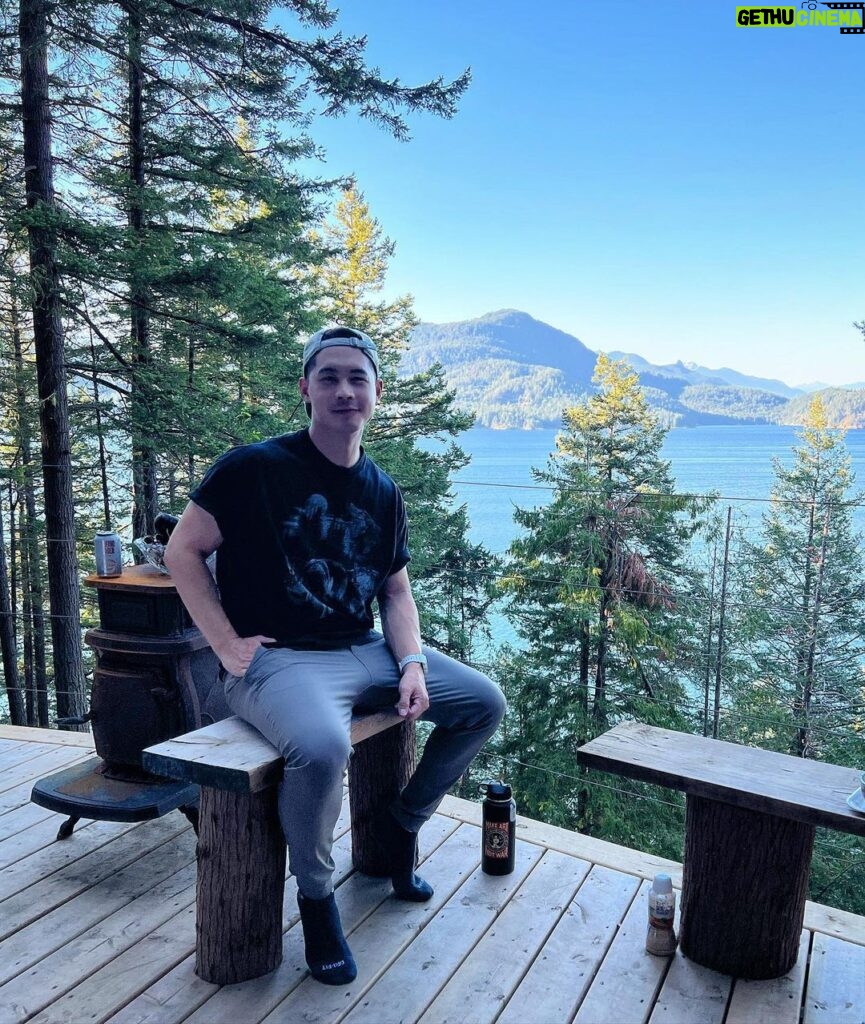 Eddie Liu Instagram - Indoor cat goes outdoors; has a really nice time. Swipe to the last slide to see how dangerous I am with an axe...and by that I mean a liability (my bad, Kendell @bootneck_45). British Columbia, Canada