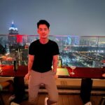 Eddie Liu Instagram - Special appearance by the moon 💡🌕 Bar.Yard