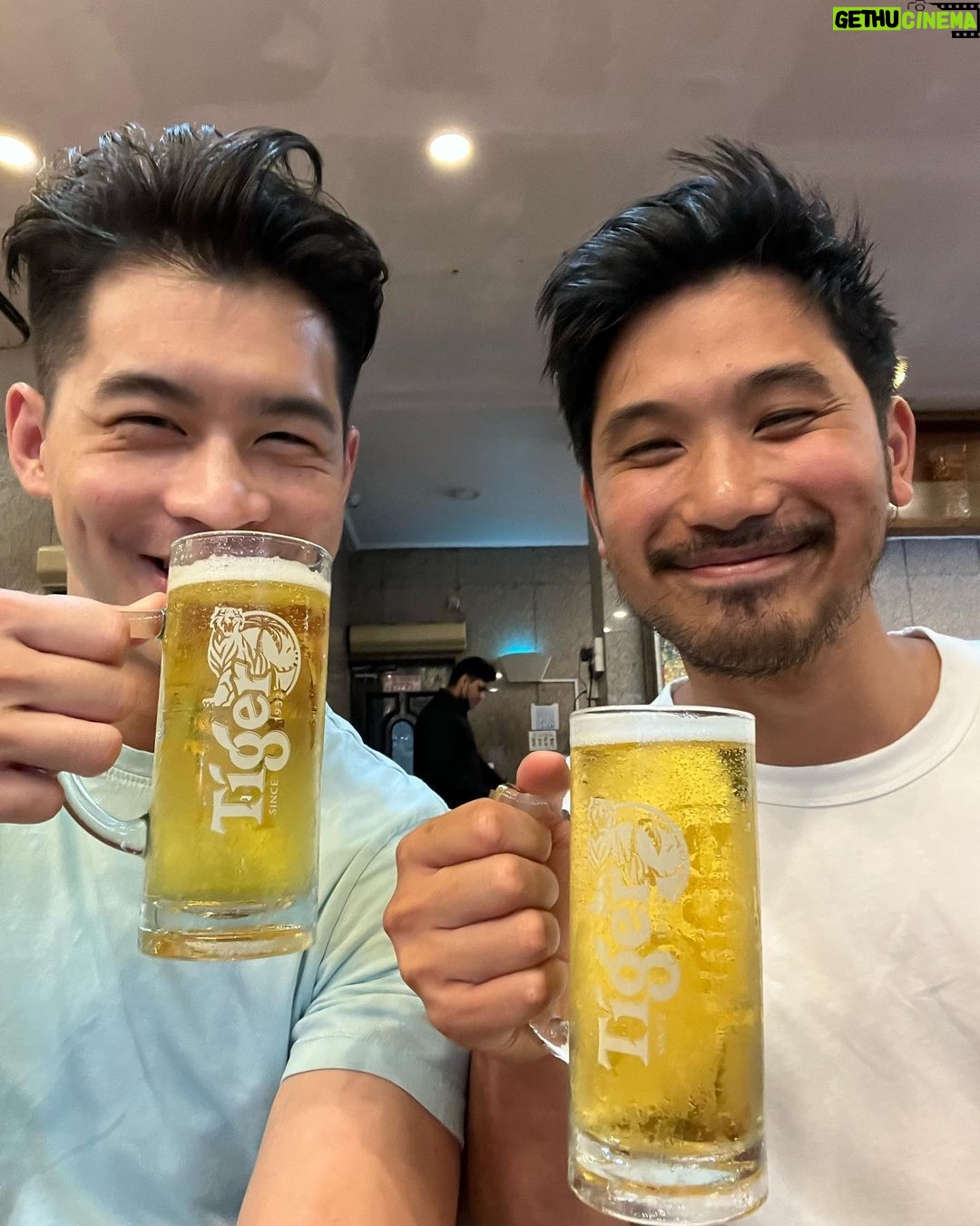 Eddie Liu Instagram - (I left my st❤️mach) In Southeast Asia Singapore