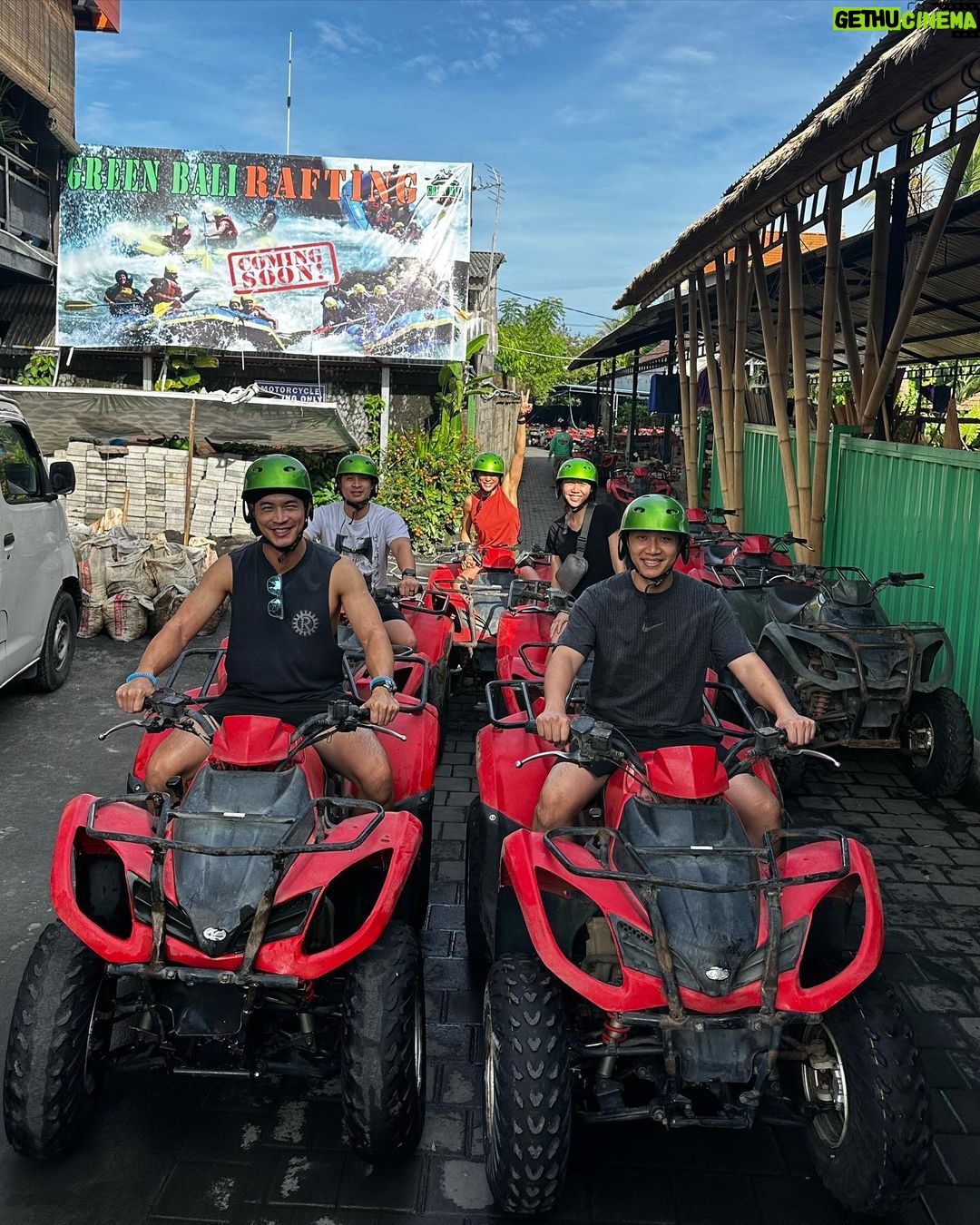 Eddie Liu Instagram - Tummy happy, heart happy Bali, Indonesia