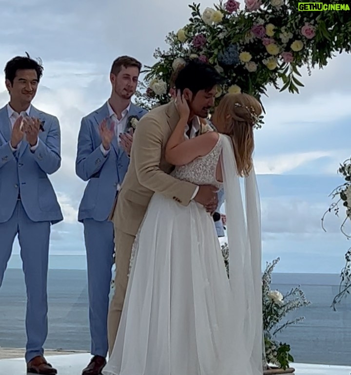 Eddie Liu Instagram - @jonprasida & @perri.reynolds + getting married = pure joy #aperrijonaffair Uluwatu