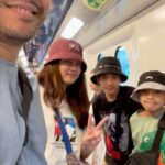 Edo Borne Instagram - Start the day #familytrip Disney Land Hongkong