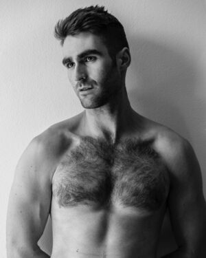 Eduardo Sanchez-Ubanell Instagram - curioso...muy curioso @maxwellpoth