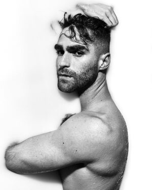 Eduardo Sanchez-Ubanell Instagram - got leche?🥛📸by: @caseyk.photo